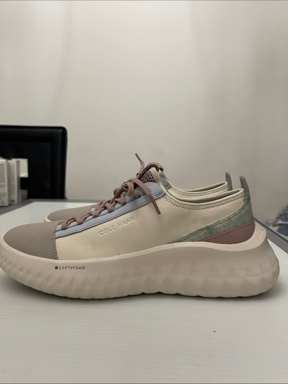 COLE HAAN GENERATION ZEROGRAND II SNEAKERS WOMENS SIZE 8.5